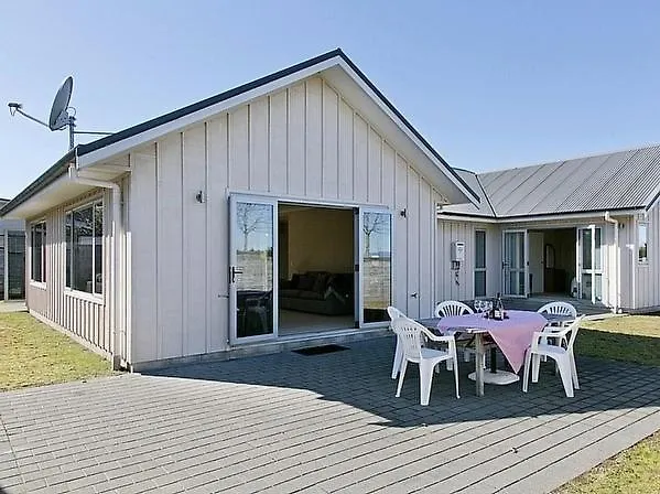 Lochaber Lodge - Acacia Bay Holiday Home Taupo